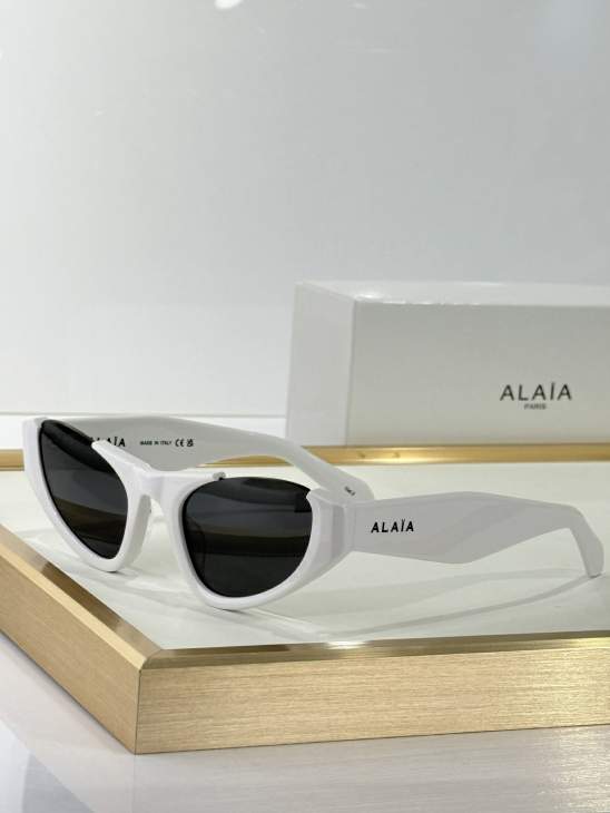 Picture of Alaia Sunglasses _SKUfw77836587fw